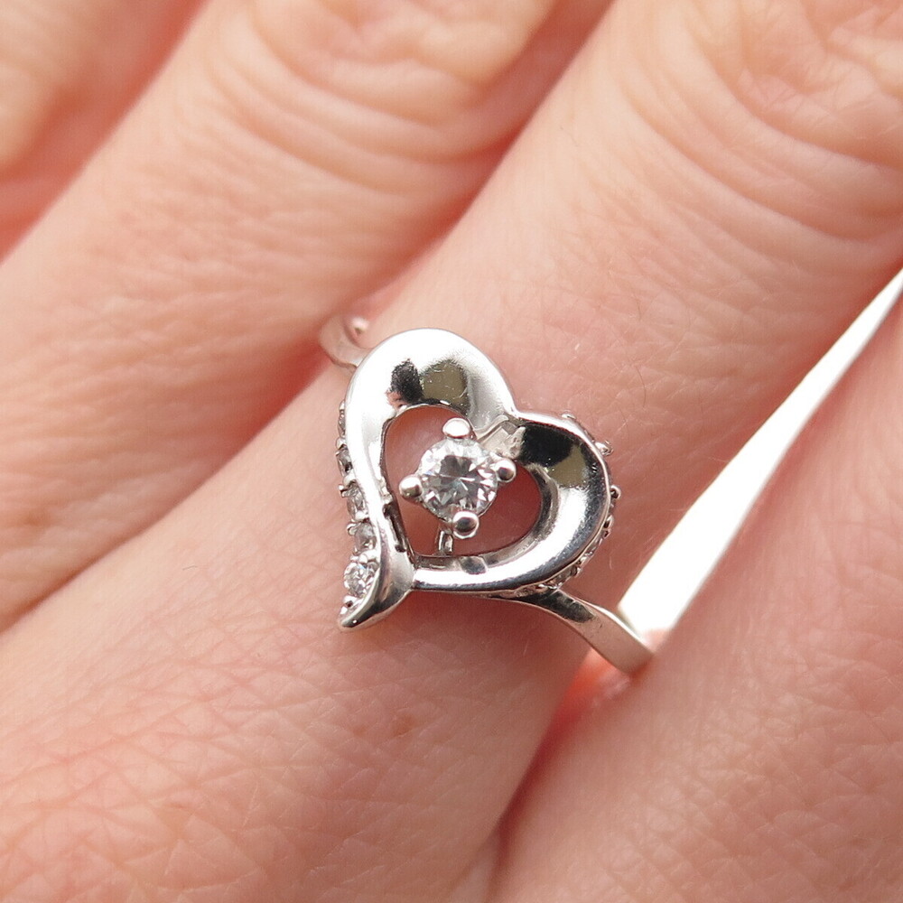 925 Sterling Silver Round-Cut C Z Heart Ring Size 8.75